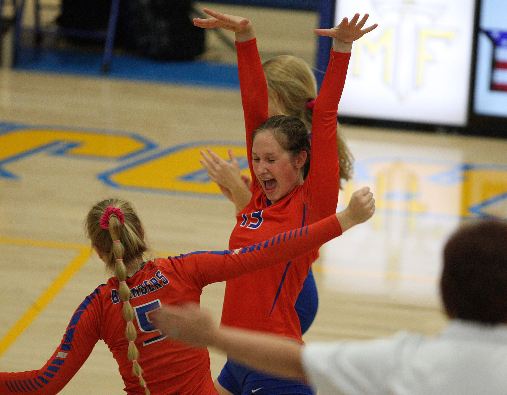 Maroa Forsyth vs Argenta Oreana volleyball 6 9.4.18.jpg